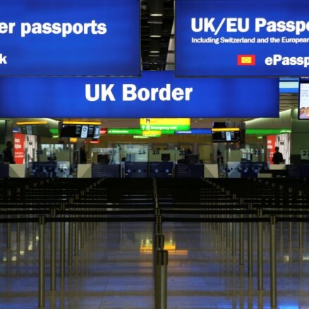 Lielbritānijas lidostās streiko robežsardzes darbinieki