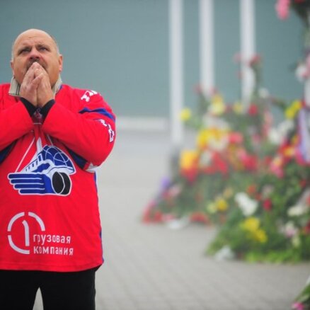 'Lokomotiv ' traģēdijas vietu iemūžina ar piemiņas krustu