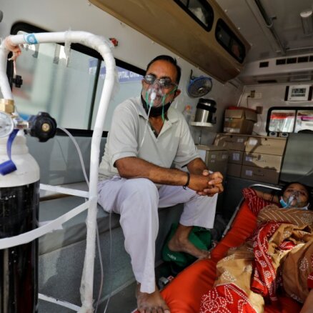 Otrais jaunā koronavīrusa vilnis Indijā pārslogojis veselības aprūpes sistēmu