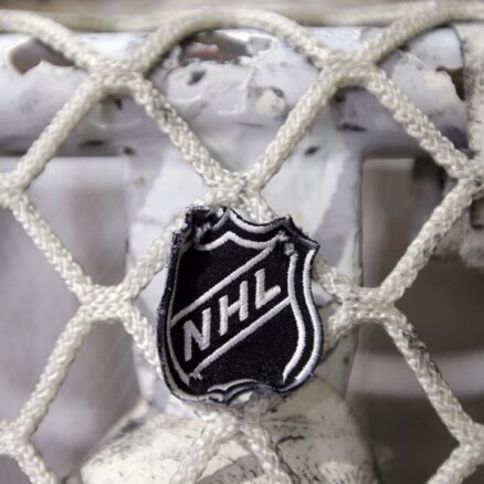 Desmit smadzeņu satricinājumus guvuši hokejisti iesūdzējuši tiesā NHL