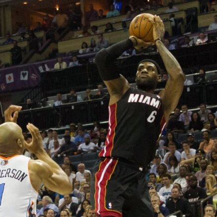 Maiami 'Heat' pirmā pārvar NBA izslēgšanas spēļu pirmo kārtu