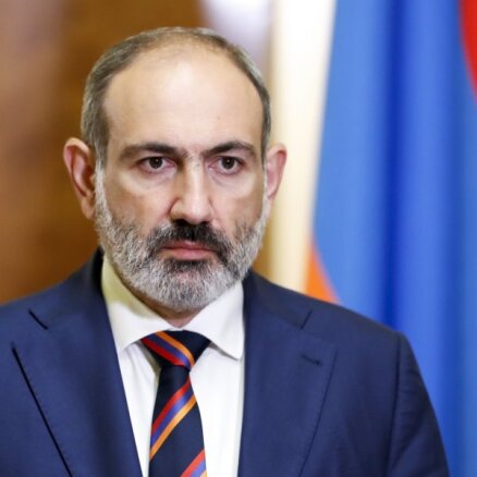 Armēnijas līderis lūdz Putinu sniegt militāro palīdzību