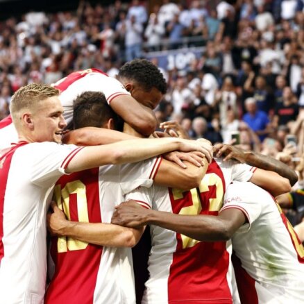'Ajax' un 'Sporting' gūst pārliecinošas uzvaras Čempionu līgas pirmajā spēlē