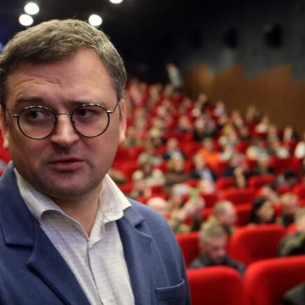 'Aizrijieties ar savām raķetēm, nosmociet ar savu gāzi', Kuleba novēl Maskavai