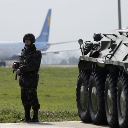 Ukrainas karavīri atsituši uzbrukumu ieroču noliktavai
