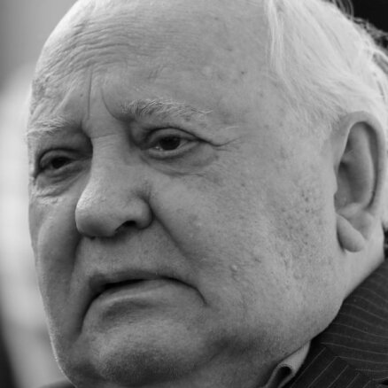 "Крайне противоречивая фигура". Как российская пропаганда отреагировала на смерть Горбачева