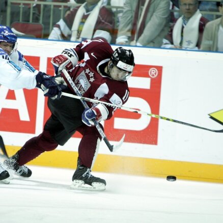 Māris Jass devies uz KHL kluba 'Lada' treniņnometni