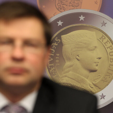 Dombrovskis: pēc Lietuvas pievienošanās eirozonai sekos vismaz trīs gadu pauze
