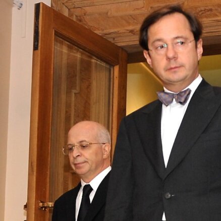 Сенат принял решение взыскать с Каргина и Красовицкого 124,3 млн евро