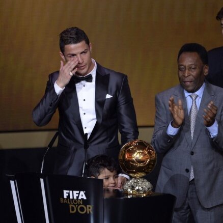 Спустя пять лет Криштиану Роналду снова признан лучшим футболистом мира