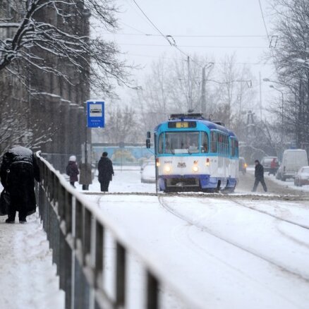 До 6000 водителей пересели на общественный транспорт