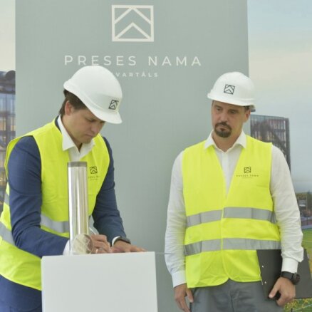 ФОТО: Началось строительство первой очереди делового квартала Preses nama kvartāls