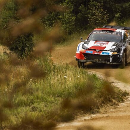 Rovanpere pārliecinoši uzvar Igaunijas WRC posmā