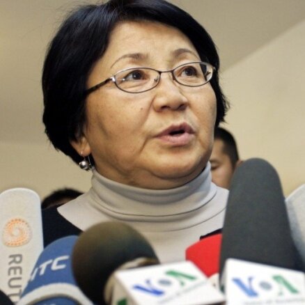 Парламент Киргизии назначил дату выборов президента