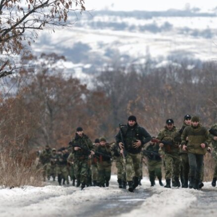 Palīgā prokrieviskajiem kaujiniekiem Donbasā ieradusies 'Čečenijas policija', paziņo Timčuks