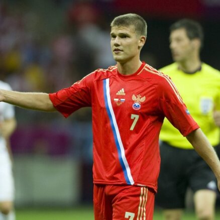 Bijušais Krievijas futbola izlases kapteinis kritizē dzimtenes rīcību Ukrainā