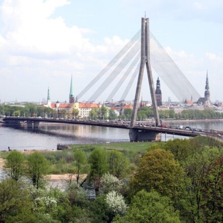 УДГМ: вид на жительство запрашивает малая часть иностранцев, купивших недвижимость в Латвии