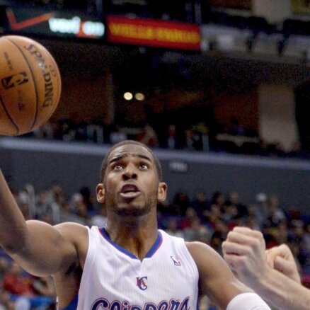 Favorīti NBA 'play-off' otro kārtu sāk ar zaudējumiem
