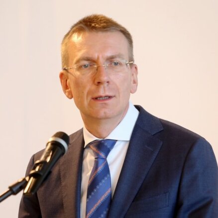 Latvijas vēstniecības personāls Kazahstānas galvaspilsētā ir drošībā, saka Rinkēvičs