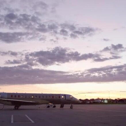 Video: Testa lidojumu piedzīvo biznesmeņiem paredzētais 'Bombardier Global 7000'