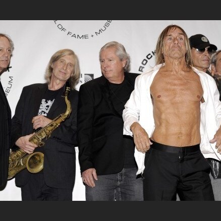 Rokenrola slavas zālē uzņemti 'Genesis', 'Iggy &amp; The Stooges' un 'ABBA'