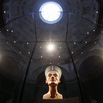 Iespējams, beidzot atrasts brīnumdaiļās ķēniņienes Nefertiti kaps