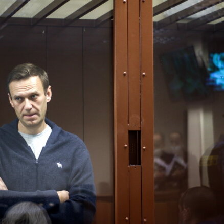 В колонии начался новый суд над Навальным