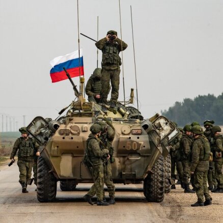 Ukrainas pierobežā savilkto Krievijas karavīru skaits tuvojas 200 000, paziņo ASV