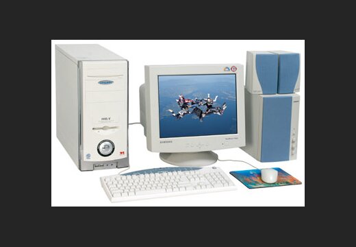dators tirdzniecībai ar trim monitoriem pirkt