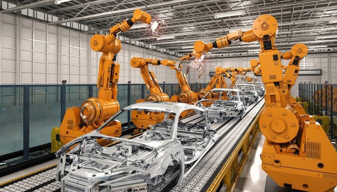 Vienīgās meitenes kursā: Topošās robotikas speciālistes gandarītas par studiju virziena izvēli