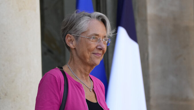Правительство Франции второй раз в истории возглавит женщина