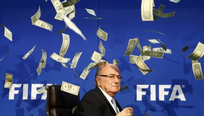 Blaters noliedz savu vainu plašajā FIFA korupcijas skandālā
