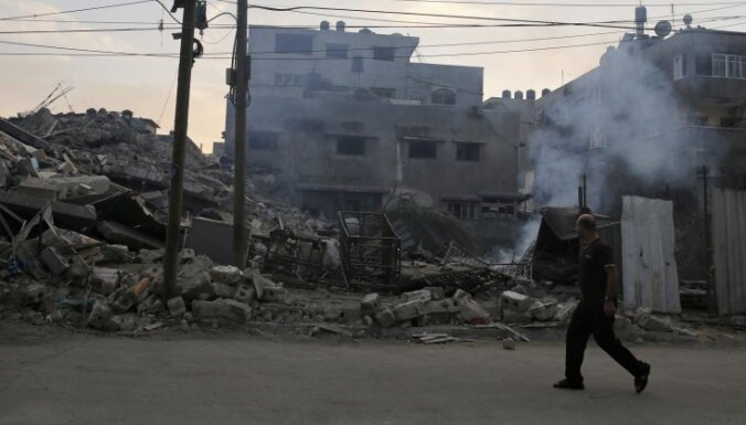 Amatpersona: Gazas joslā karā iznīcināti 2000 dzīvojamo vienību