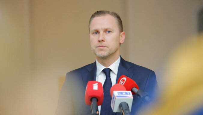Гобземс не обещает поддержки всех депутатов KPV LV правительству Кариньша