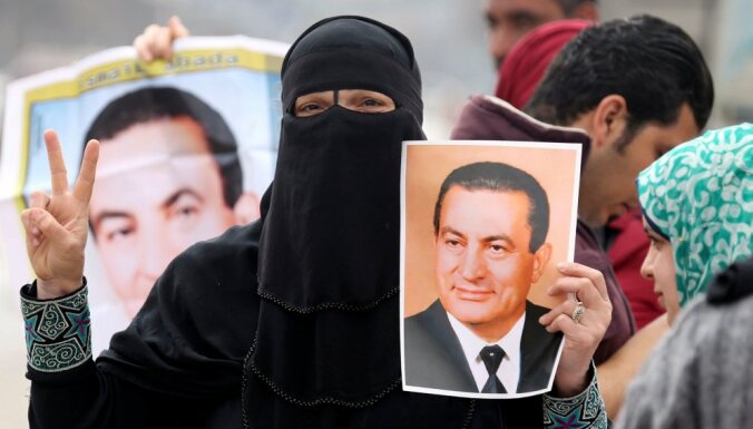 Египетский суд оправдал экс-президента страны Хосни Мубарака