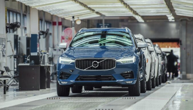 'Volvo Cars' plāno kotēt akcijas Stokholmas biržā