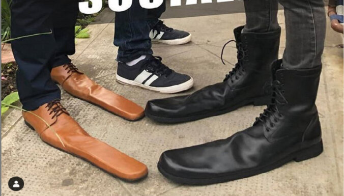 ФОТО. Придумана обувь для соблюдения социальной дистанции