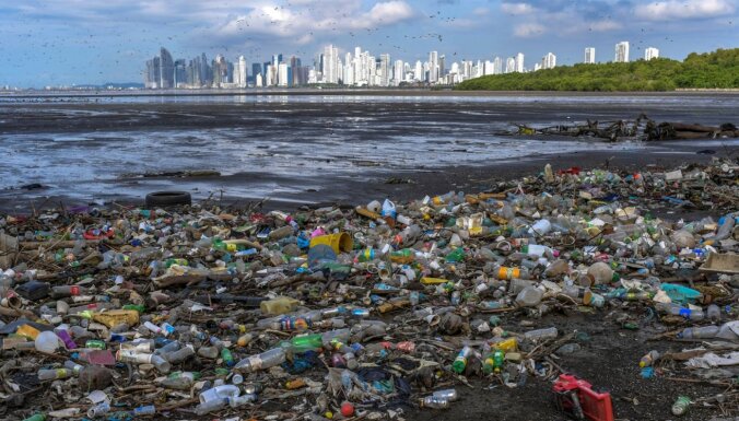 Cik daudz plastmasas atkritumu būs pēc 20 gadiem? Pārāk daudz