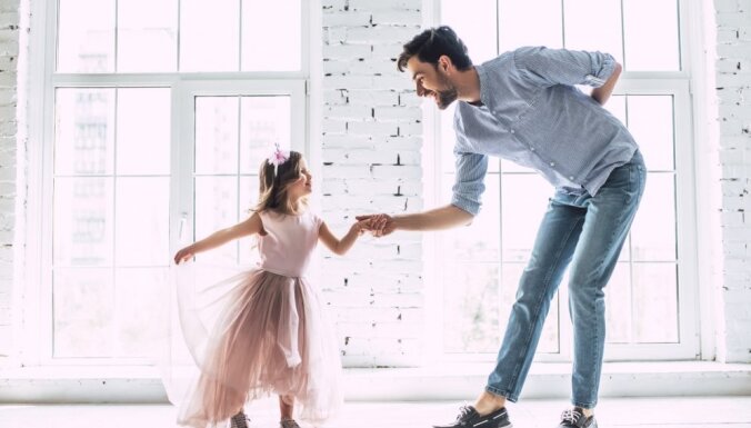 Meitene-princese: pie kā var novest rozā sapņi par prinčiem un karietēm