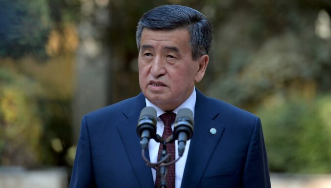 Kirgizstānas prezidents gatavs atkāpties no amata