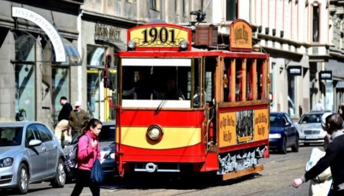 Во время праздника города Риги в Ретро-трамвае будет гид