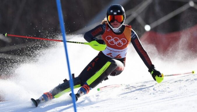 Kalnu slēpotāja Gasūna Phjončhanas olimpiskās spēles noslēdz ar 37. vietu slalomā