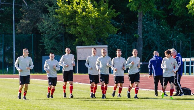 Latvijas futbola izlasē konstatēts Covid-19; nav skaidrības par spēli pret Vāciju