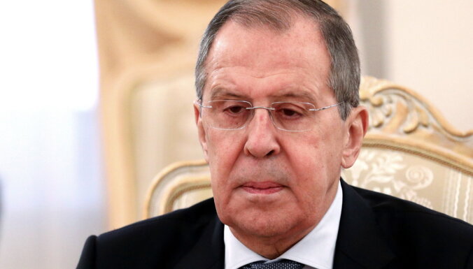 ЕС призвал Лаврова к расследованию по Навальному и напомнил о санкциях