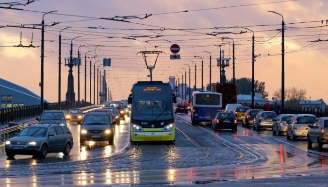 Рига: 5-й трамвай возобновил движение по основному маршруту „Ильгюциемс — Милгравис"