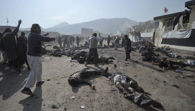 Bojāgājušo skaits sprādzienos pret šiītiem Afganistānā sasniedz 80