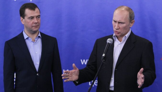 Medvedevs: 'Vienotajai Krievijai' nāksies veidot koalīciju Valsts domē