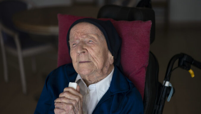 Французская монахиня признана старейшей жительницей Земли