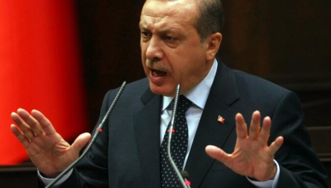 Премьер Турции предъявил демонстрантам ультиматум