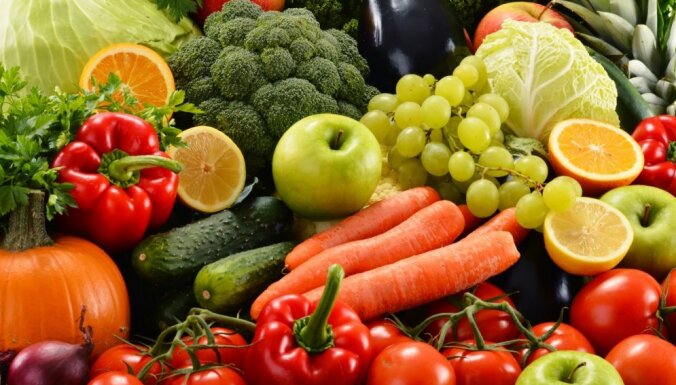 "Не сезон": Когда покупать и есть разные овощи и фрукты